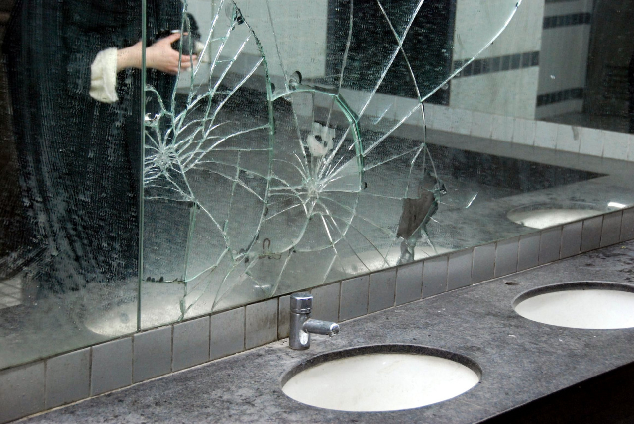 Archillect ID 390162