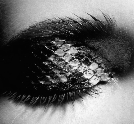 Archillect ID 390237