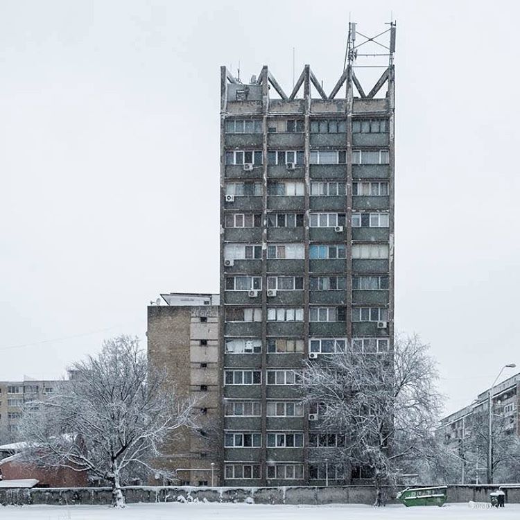 Archillect ID 390238