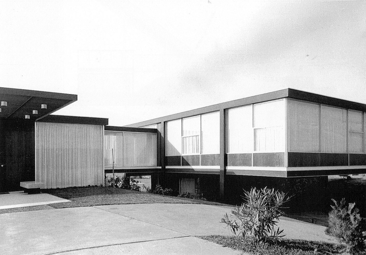 Archillect ID 390314