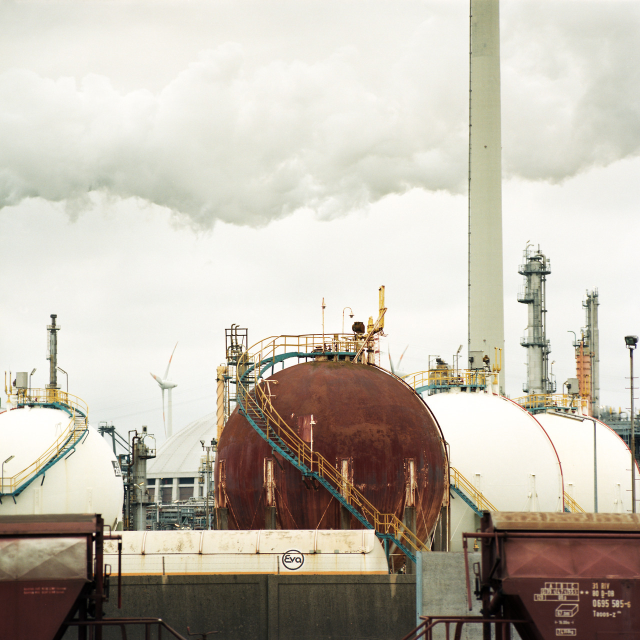 Archillect ID 390315