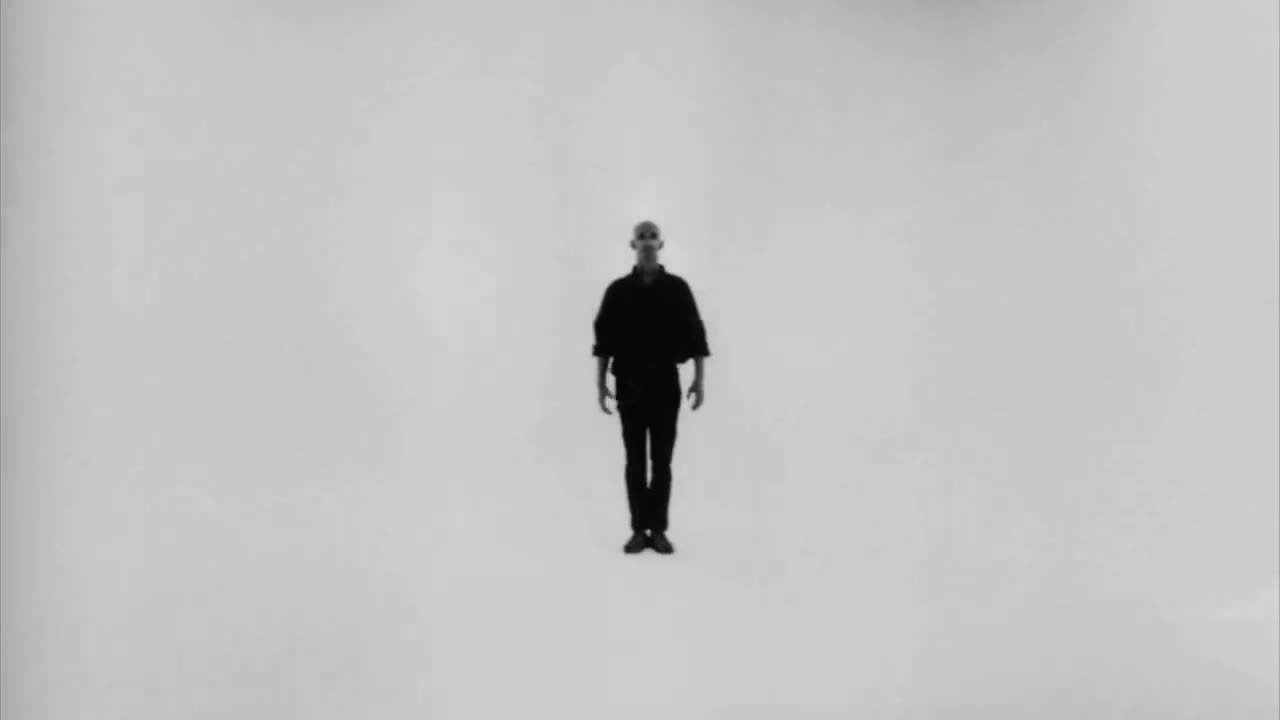 Archillect ID 390380