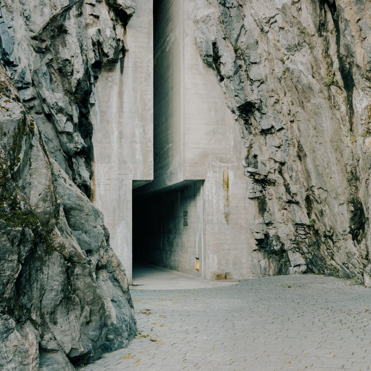 Archillect ID 390386