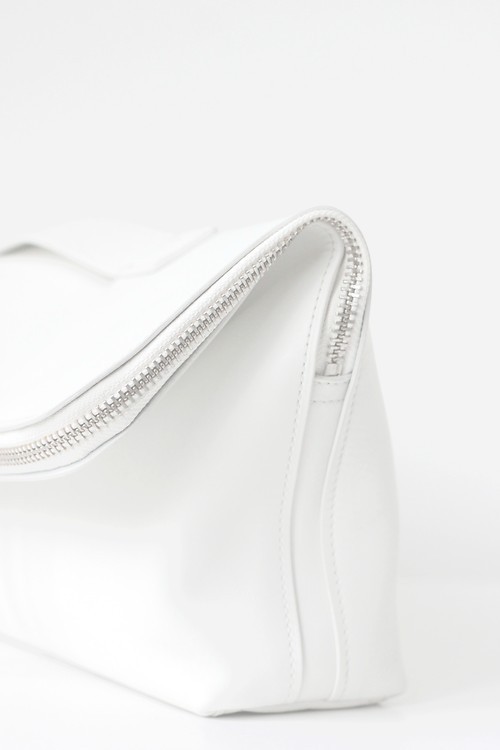 Archillect ID 390457