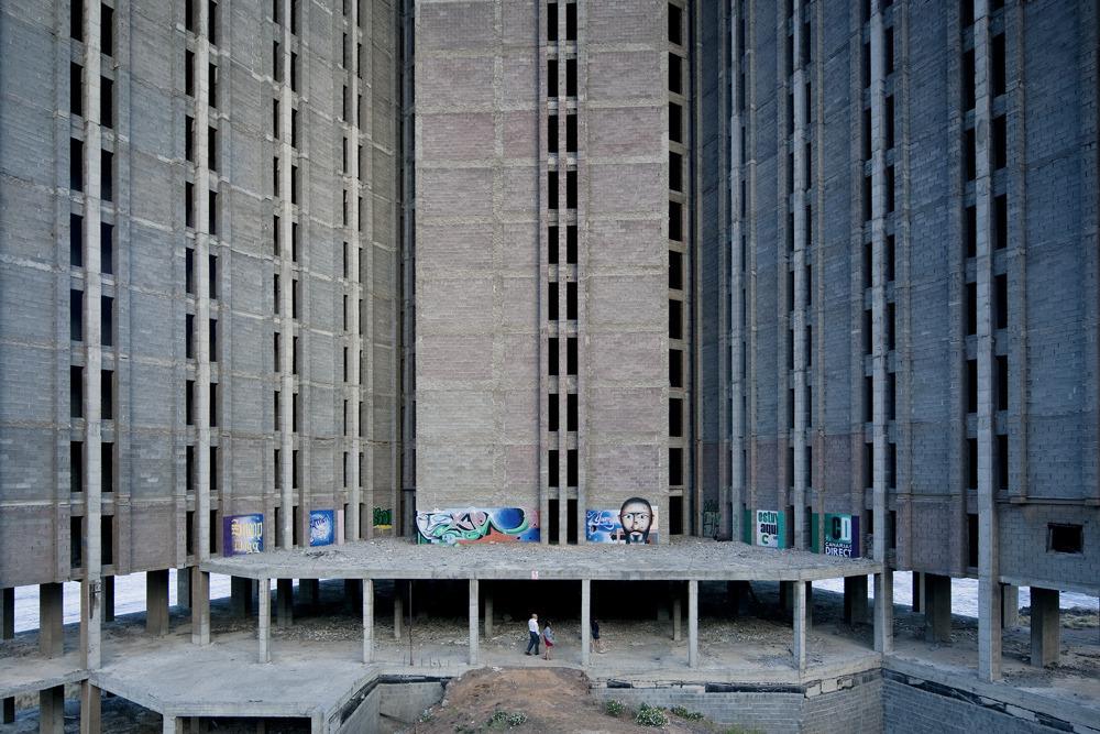 Archillect ID 390460