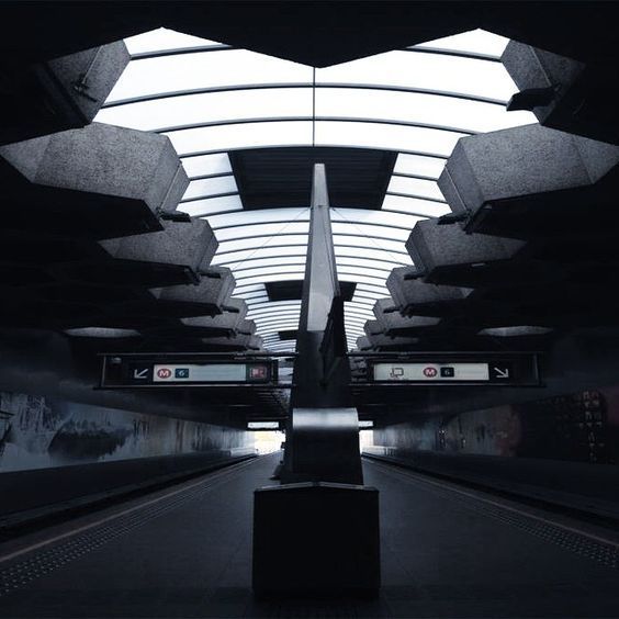 Archillect ID 390478