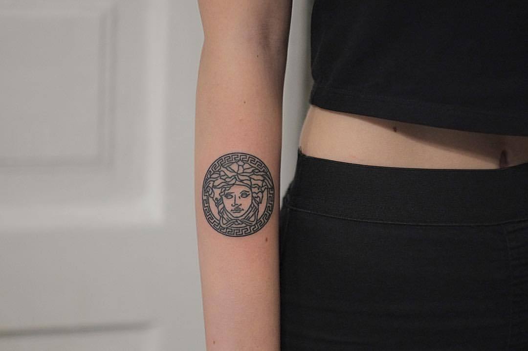 Archillect ID 390484