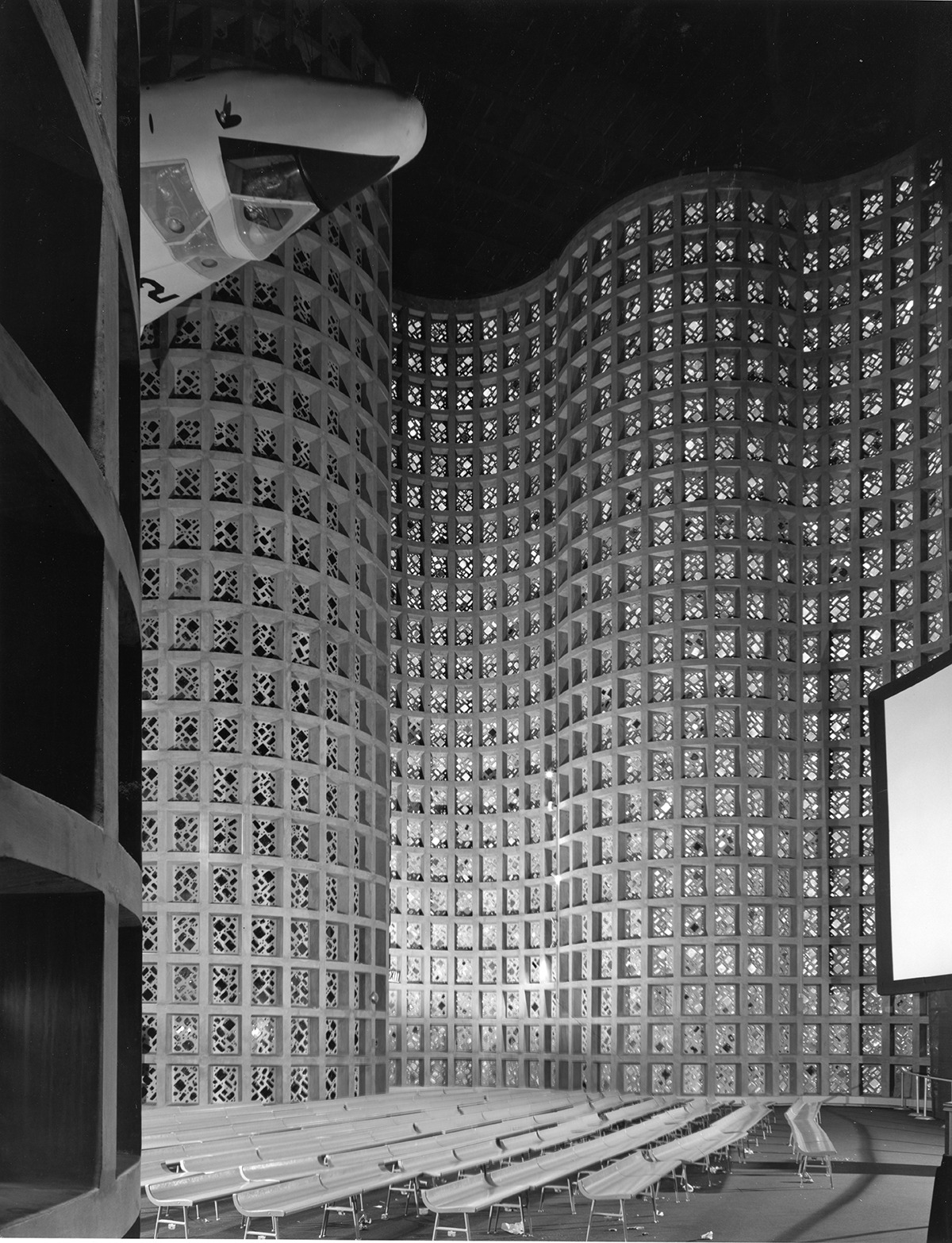 Archillect ID 390516