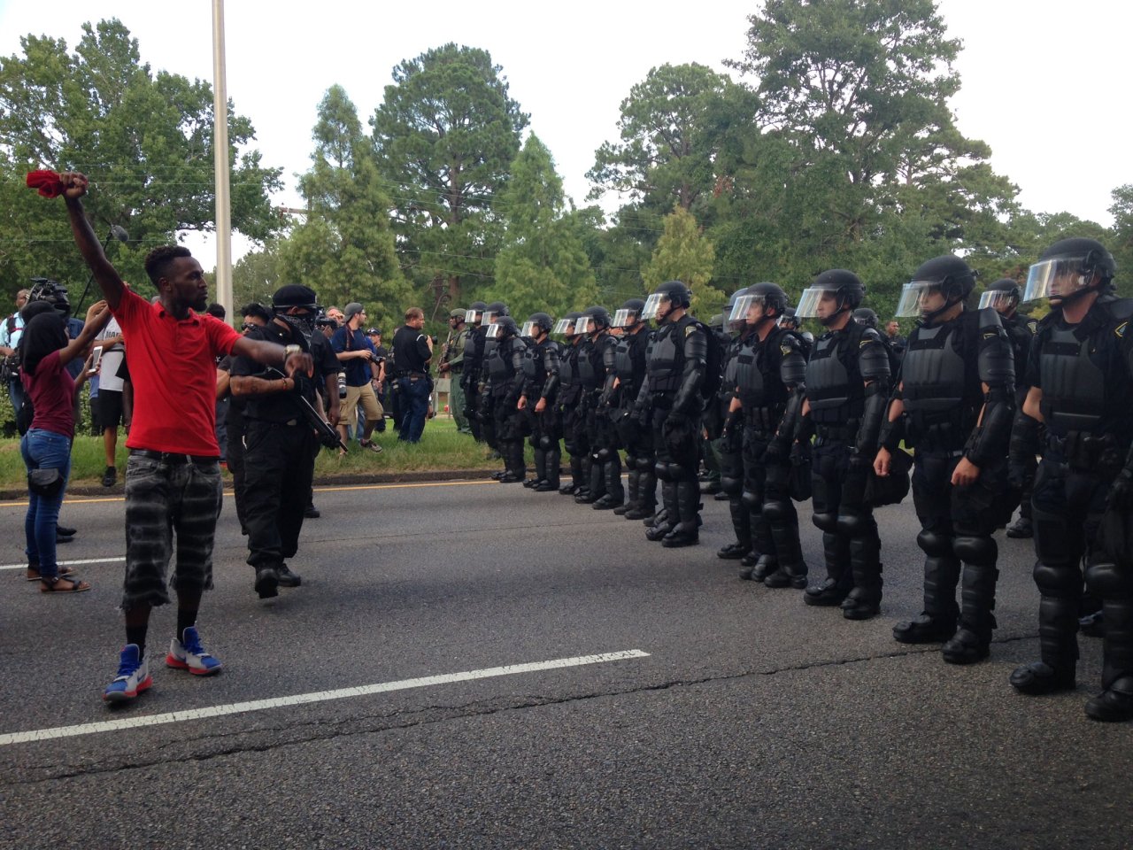 Archillect ID 390644