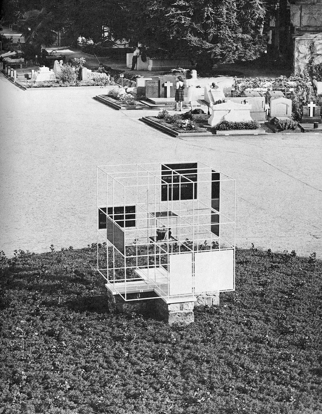 Archillect ID 390650