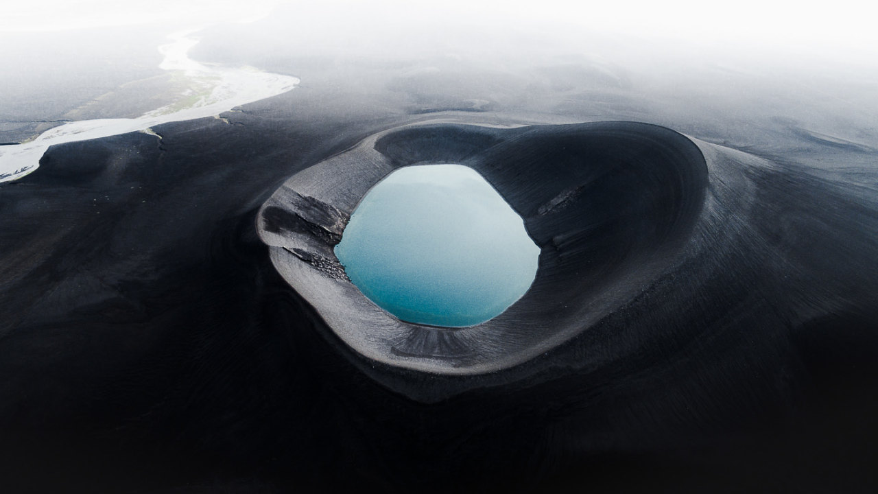 Archillect ID 390655