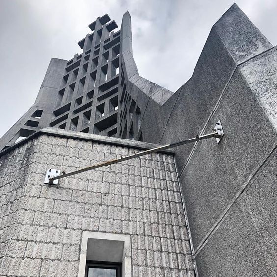 Archillect ID 390731