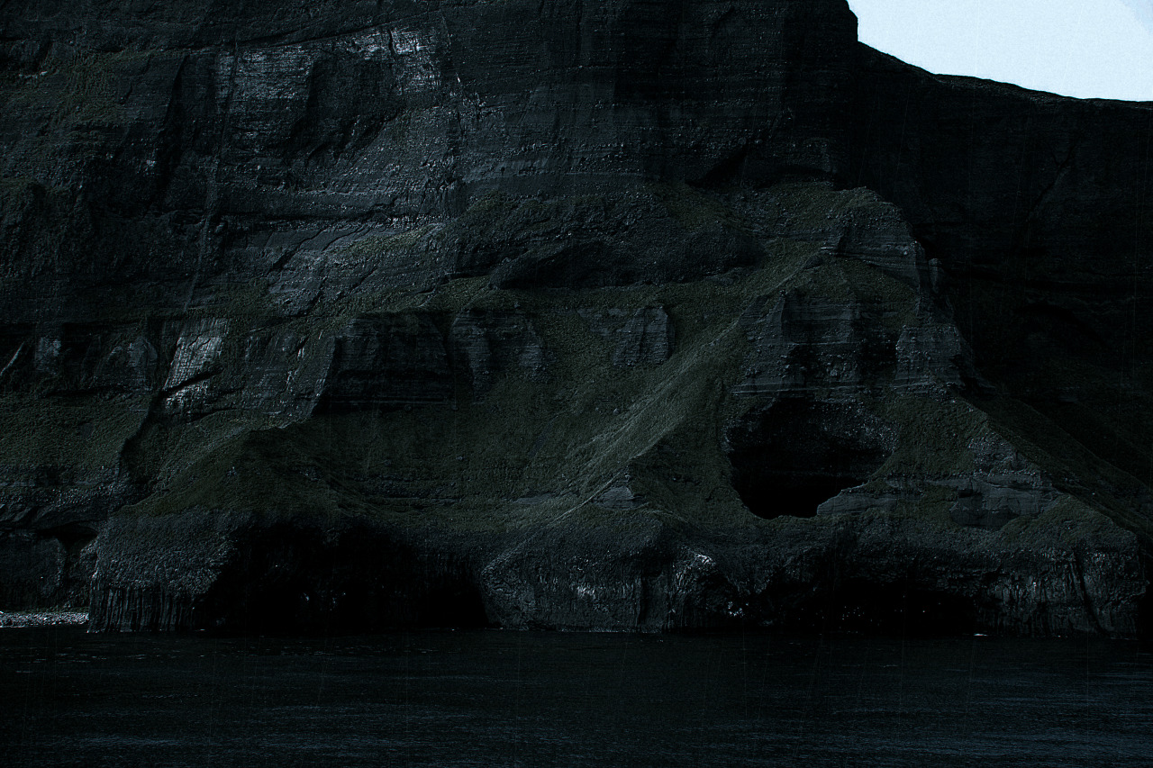 Archillect ID 390840