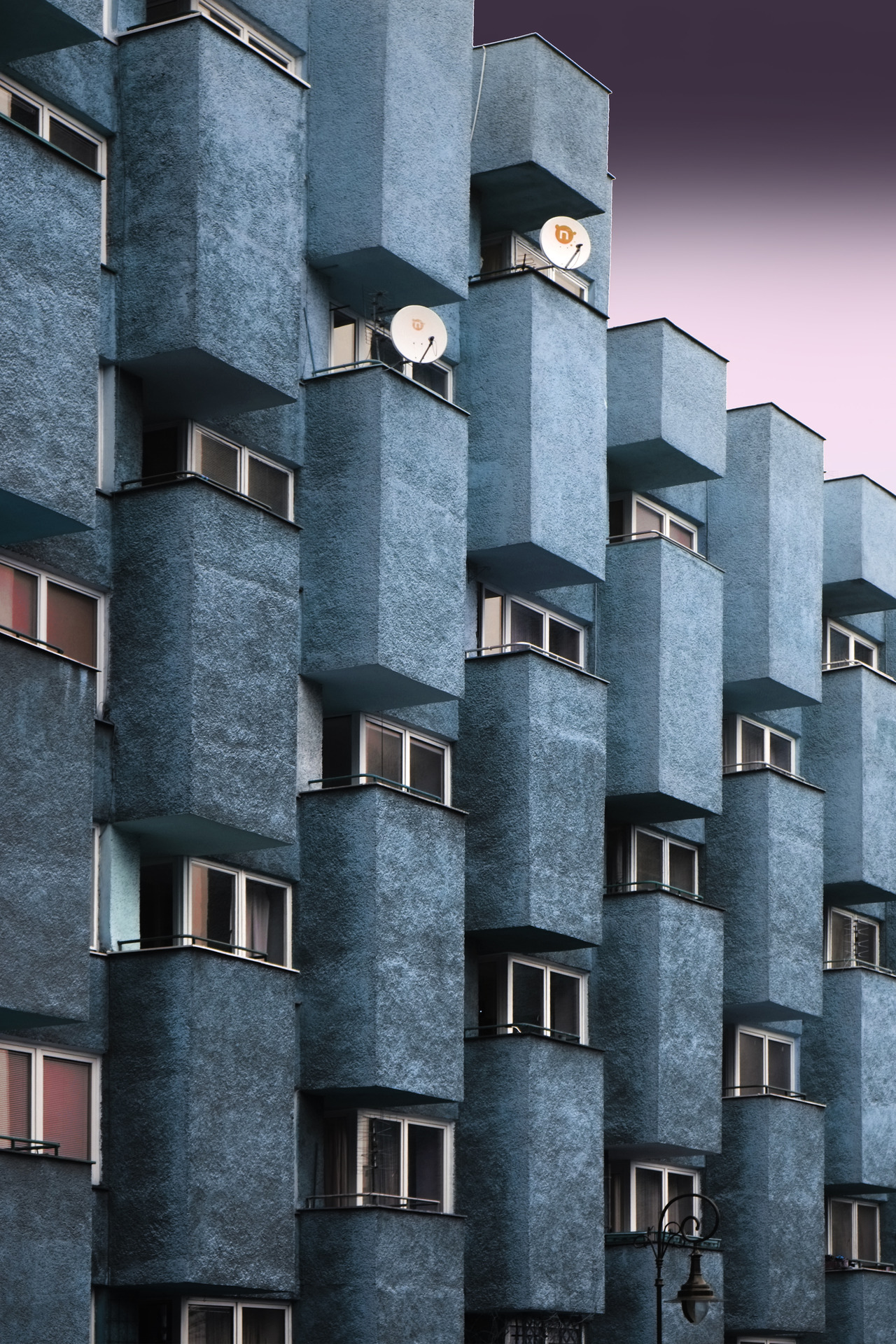 Archillect ID 390878