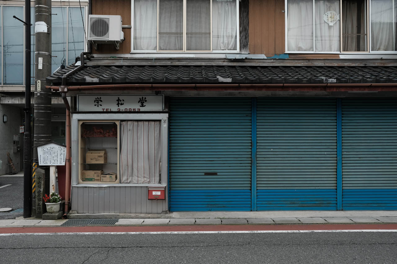 Archillect ID 390884