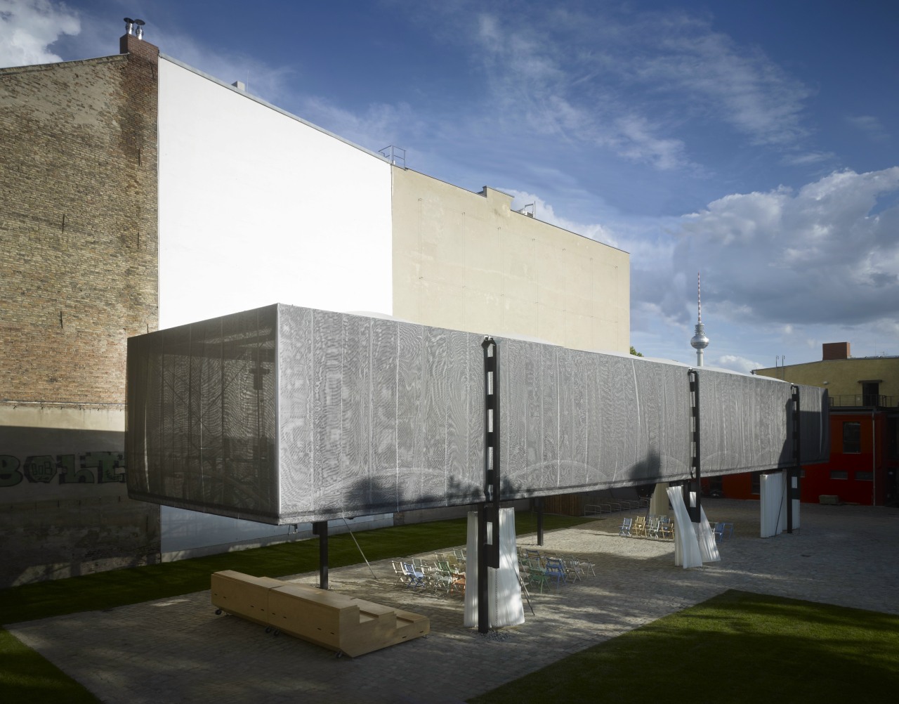 Archillect ID 391037