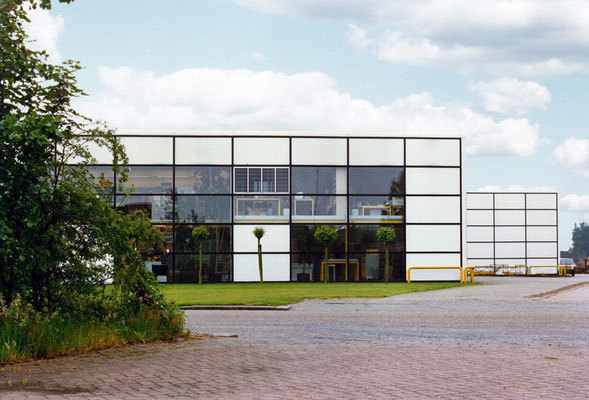 Archillect ID 391047