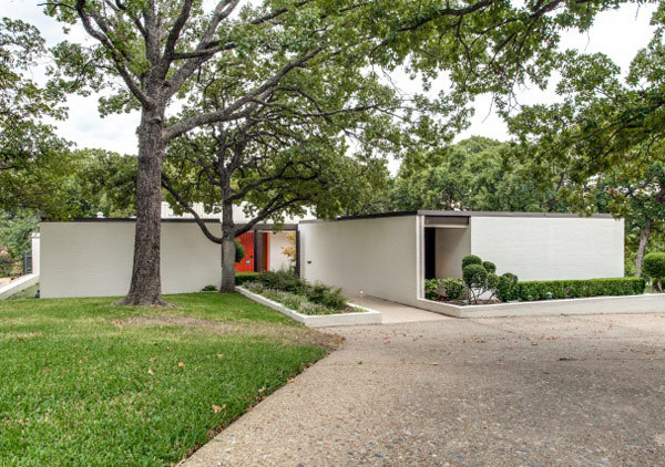 Archillect ID 391178