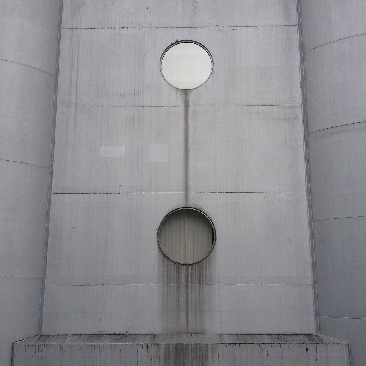 Archillect ID 391195