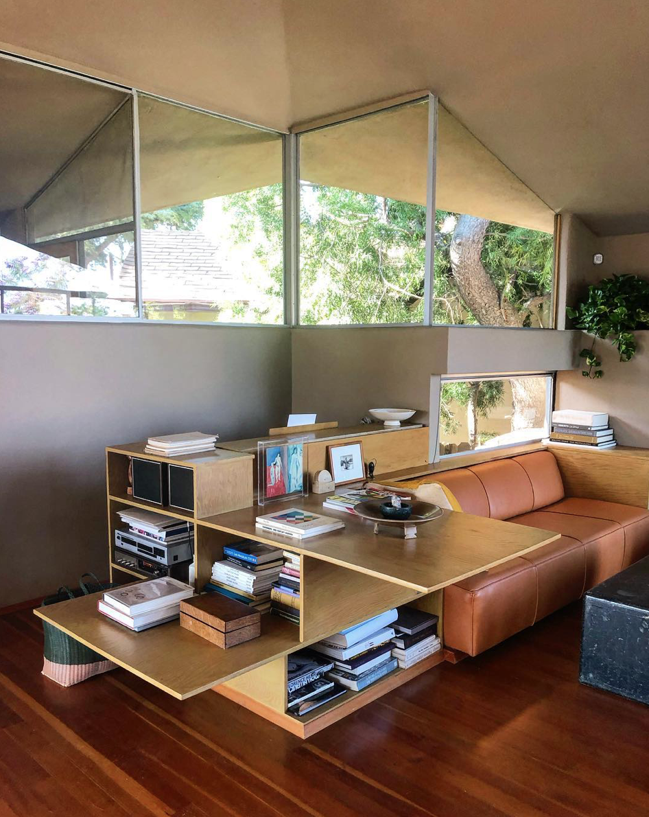 Archillect ID 391237