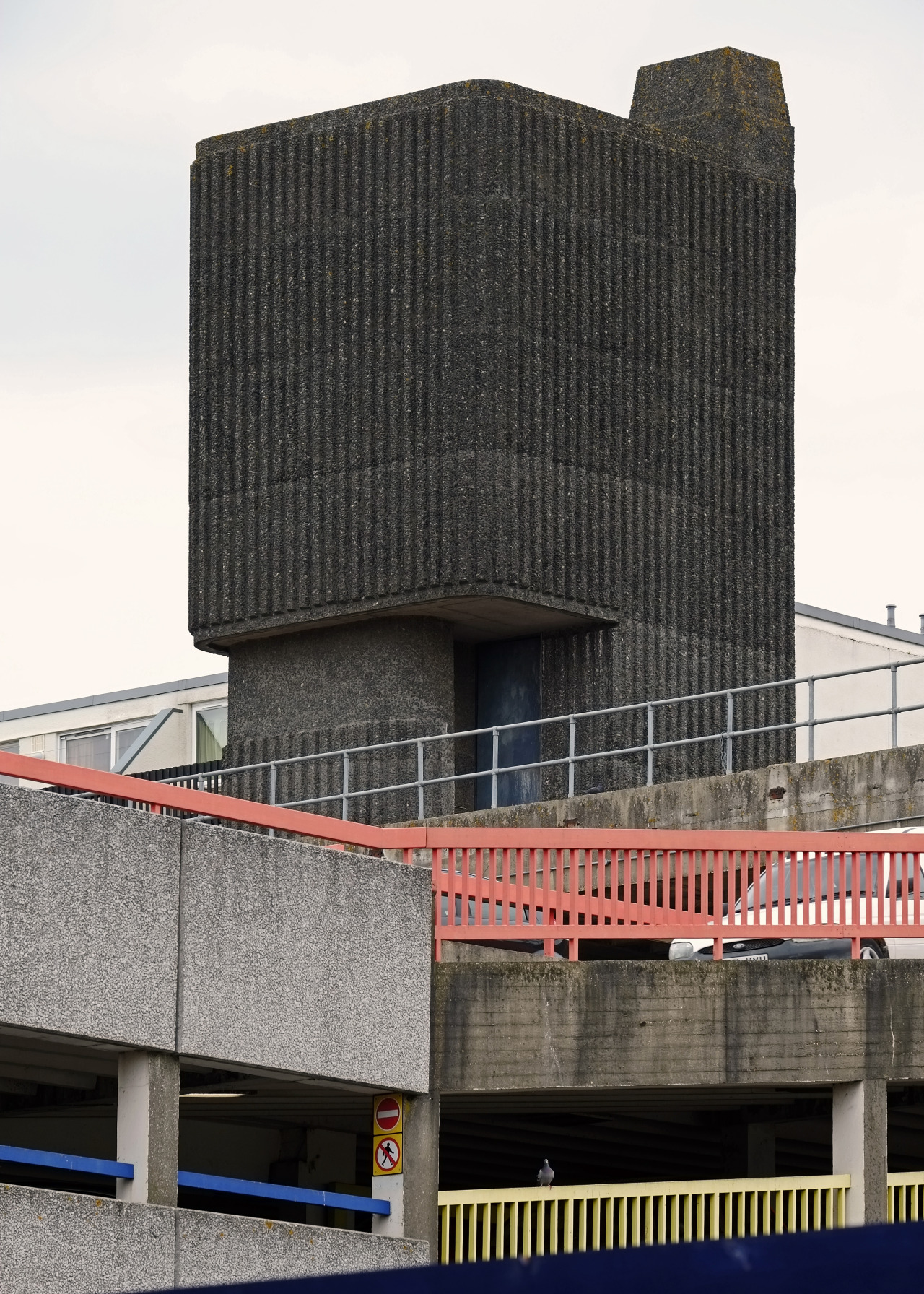 Archillect ID 391347