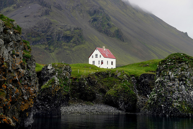 Archillect ID 391476