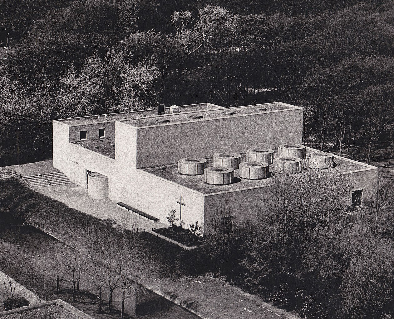 Archillect ID 391502