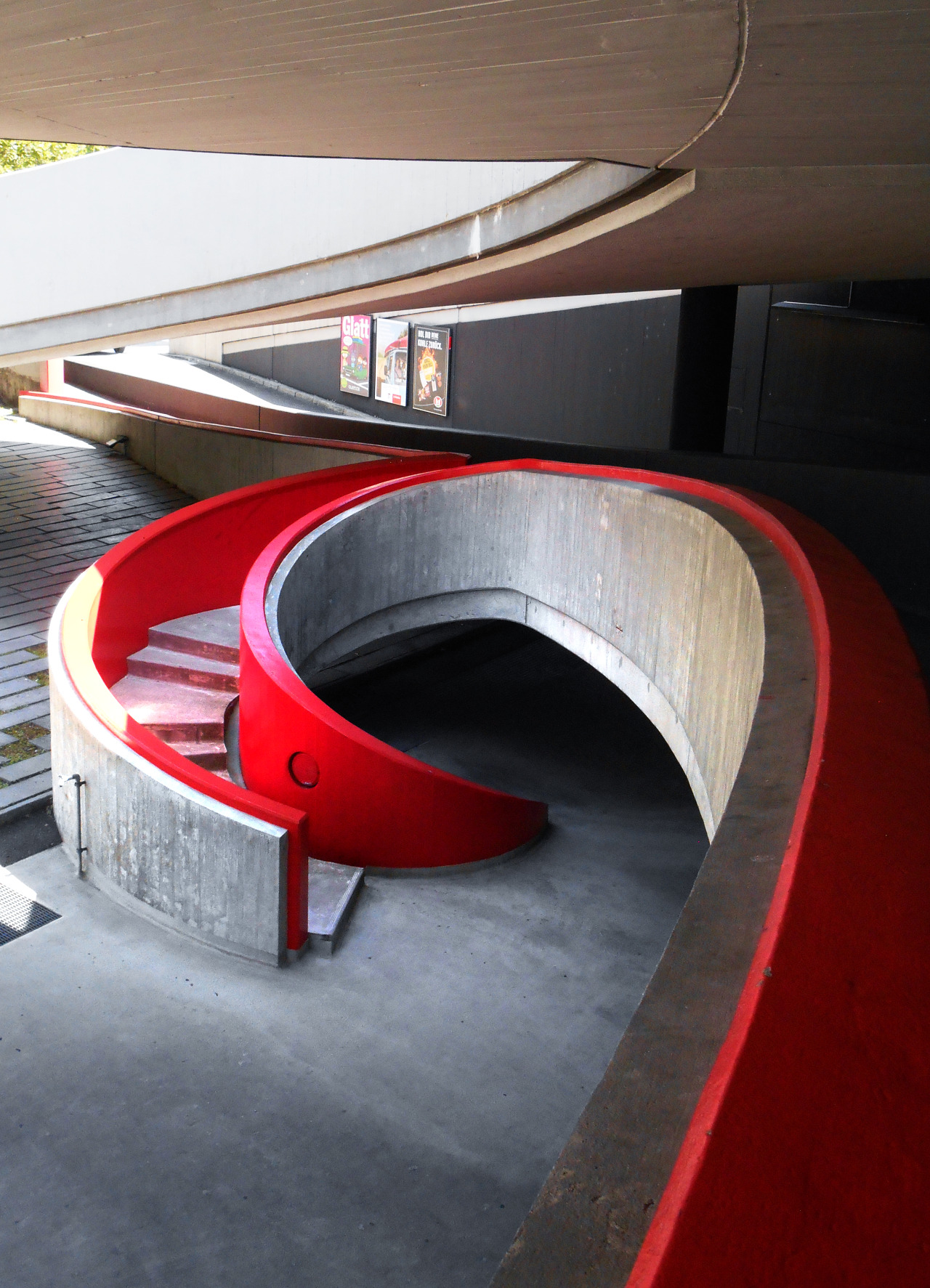 Archillect ID 391575