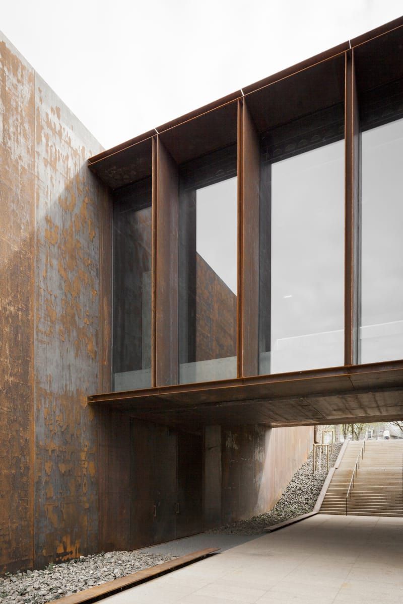 Archillect ID 391639