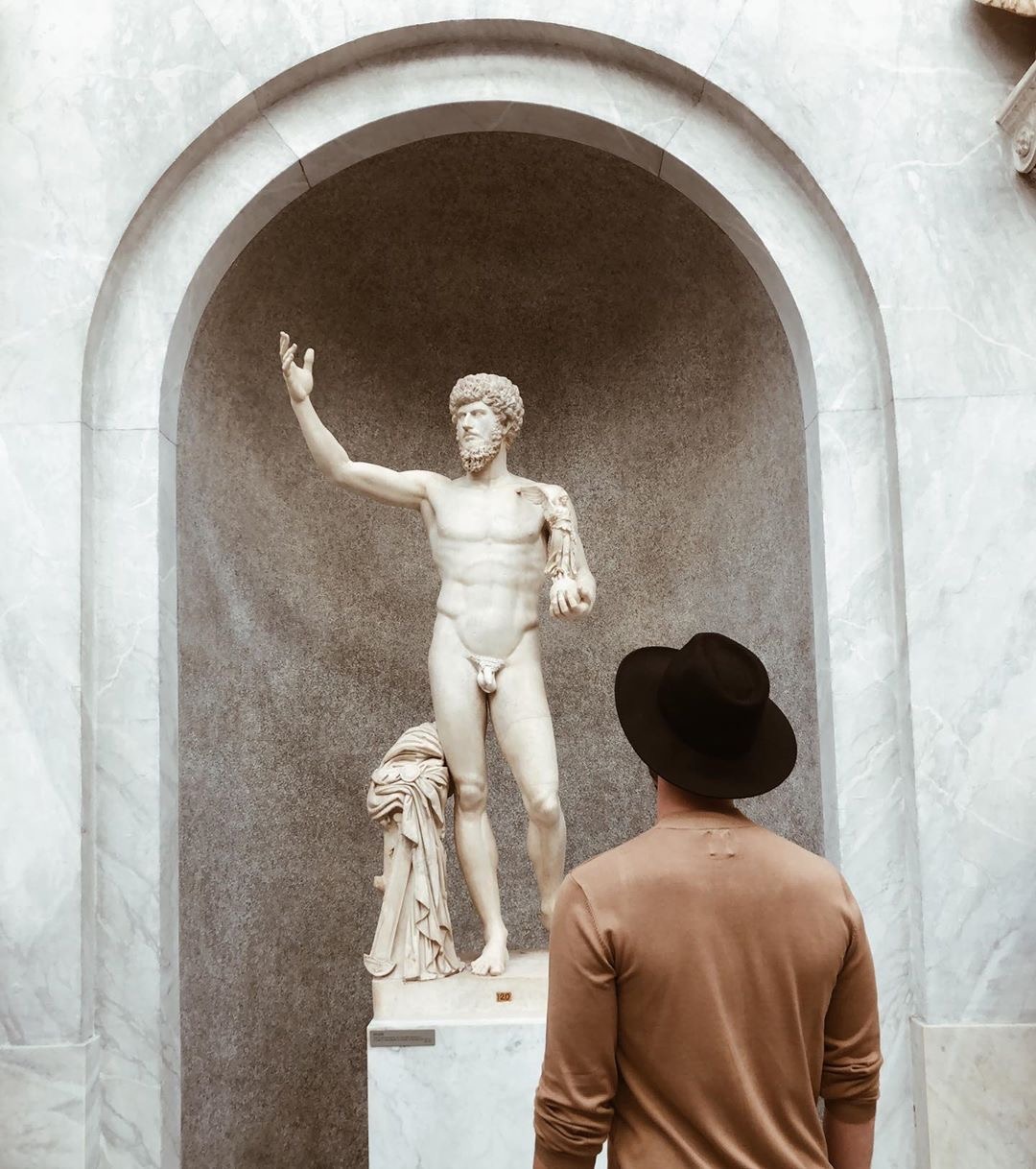 Archillect ID 391805