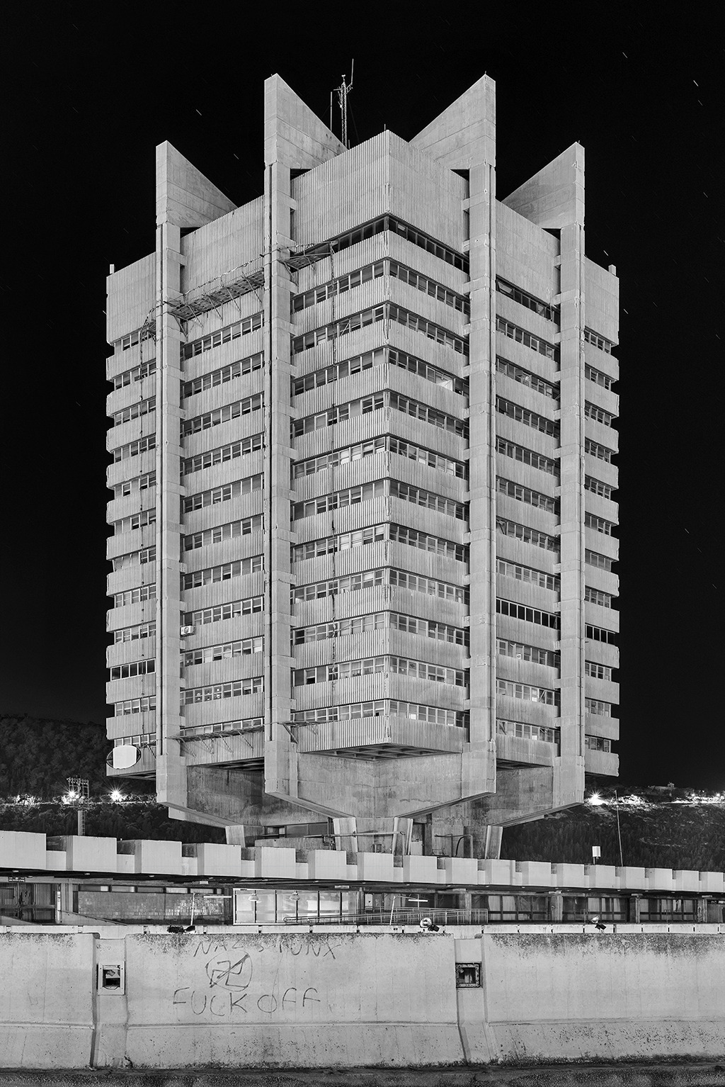 Archillect ID 391837