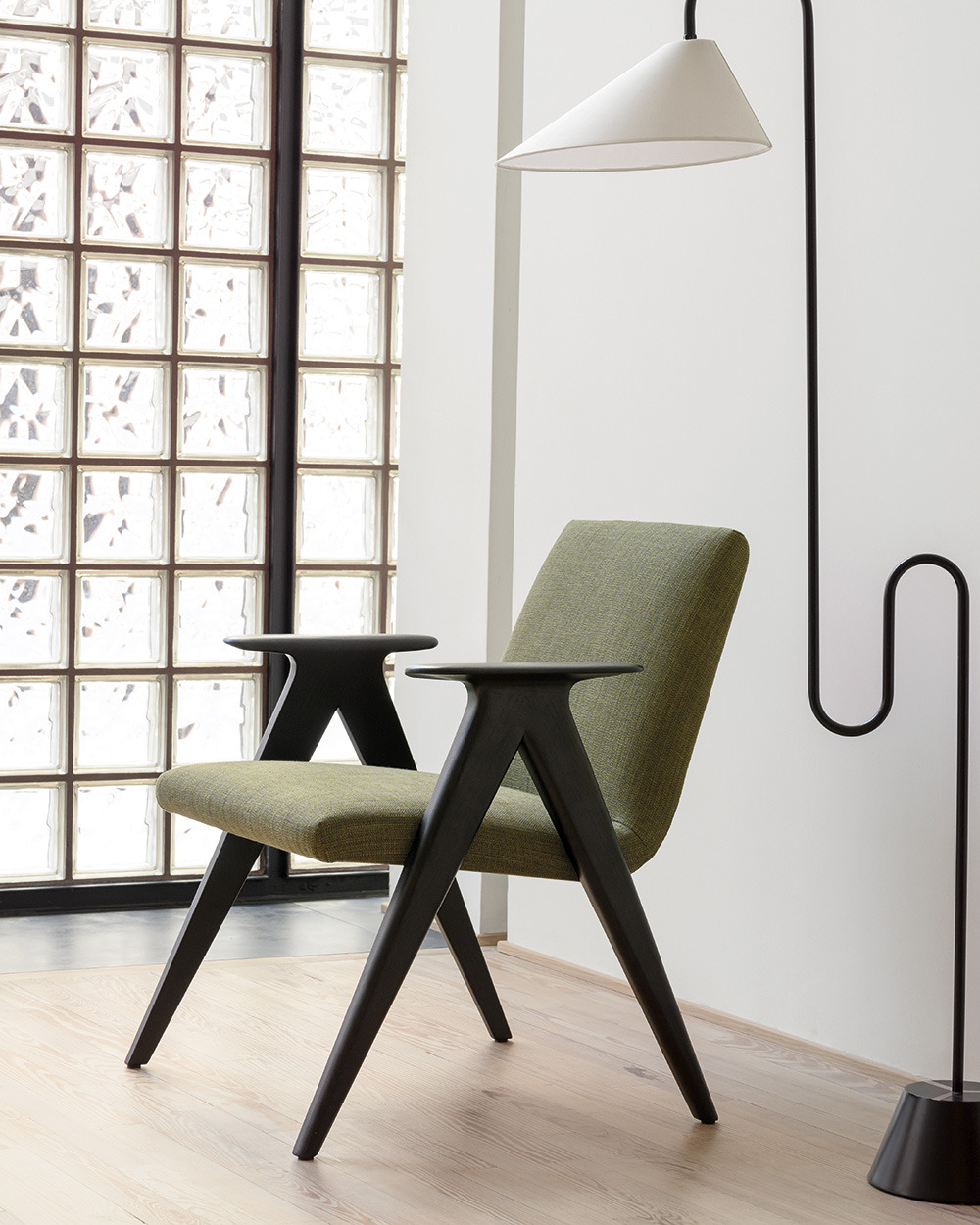 Archillect ID 392148