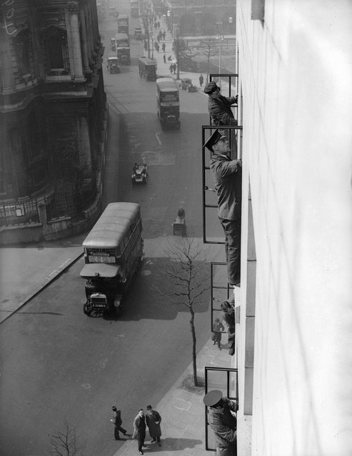 Archillect ID 392191