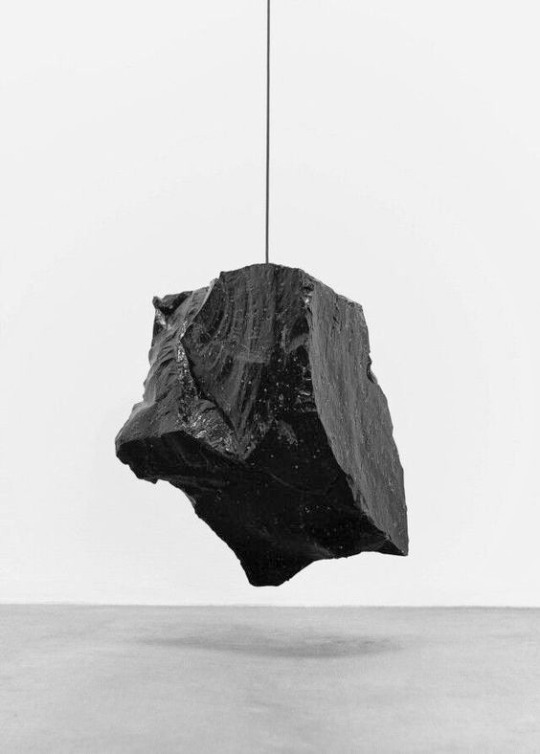 Archillect ID 392281