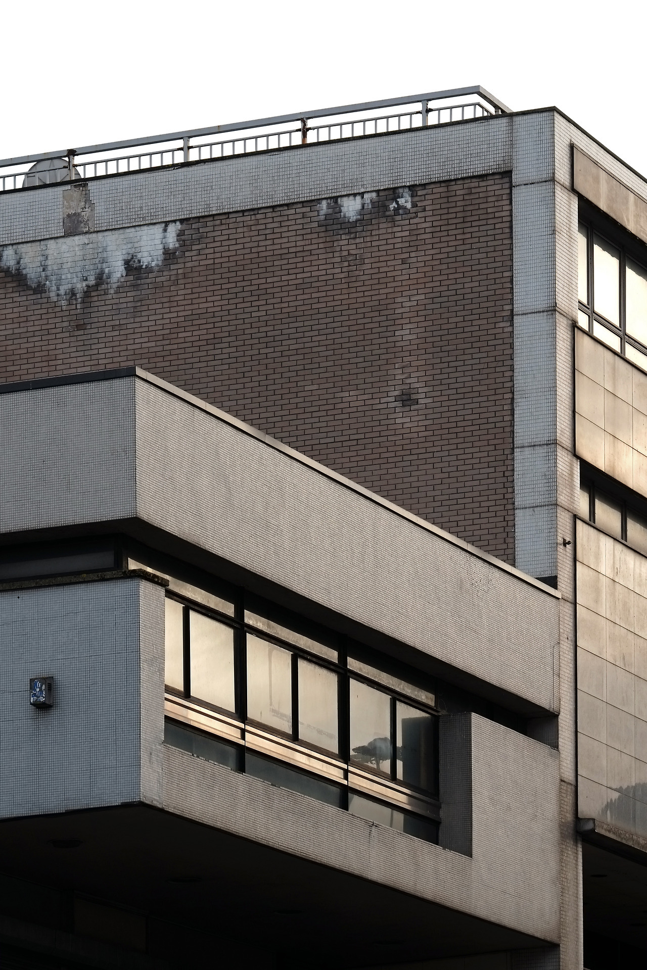 Archillect ID 392300