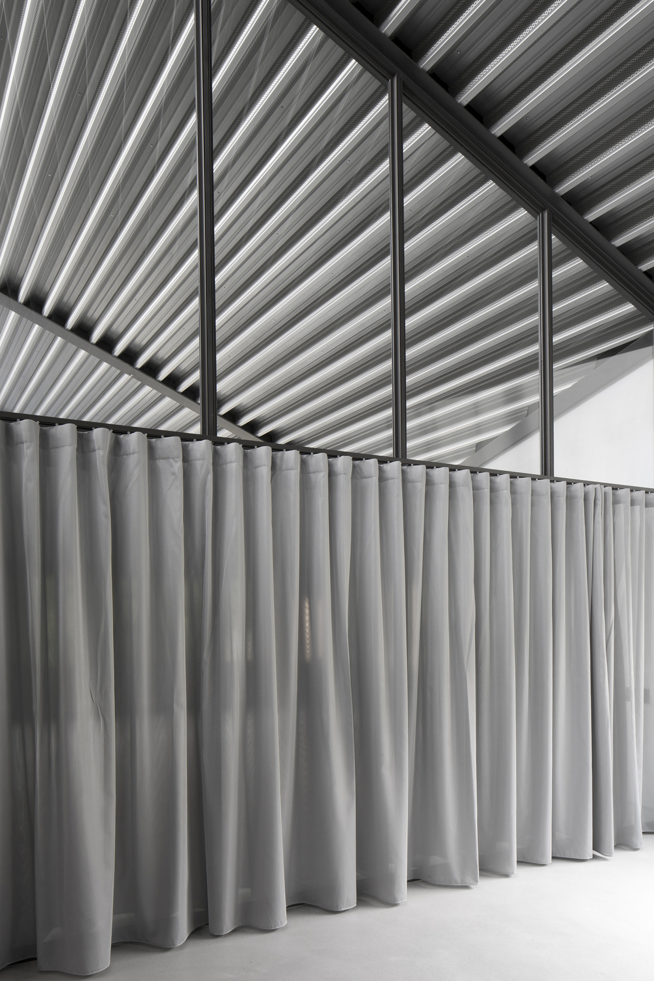 Archillect ID 392462