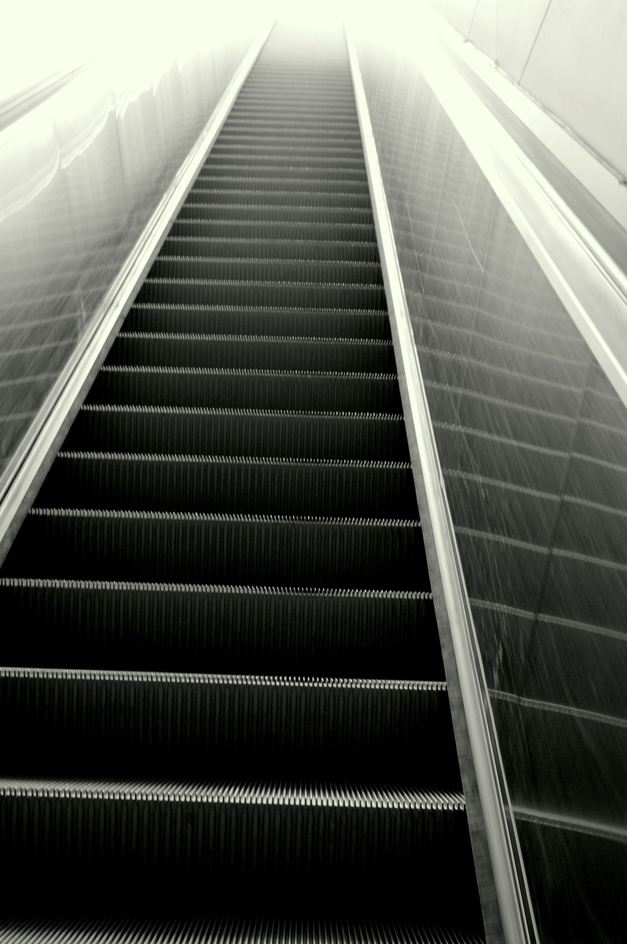 Archillect ID 392472