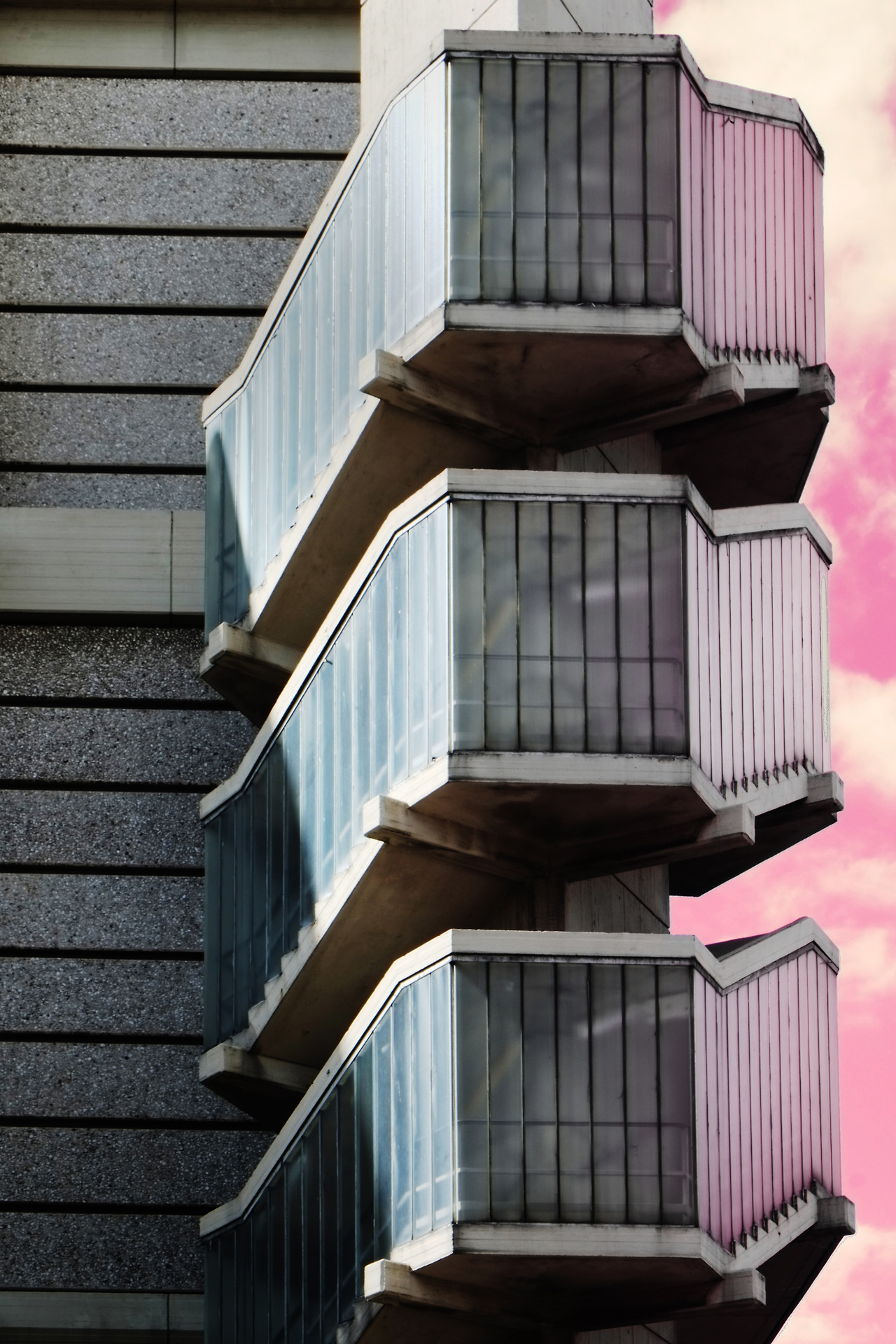 Archillect ID 392536