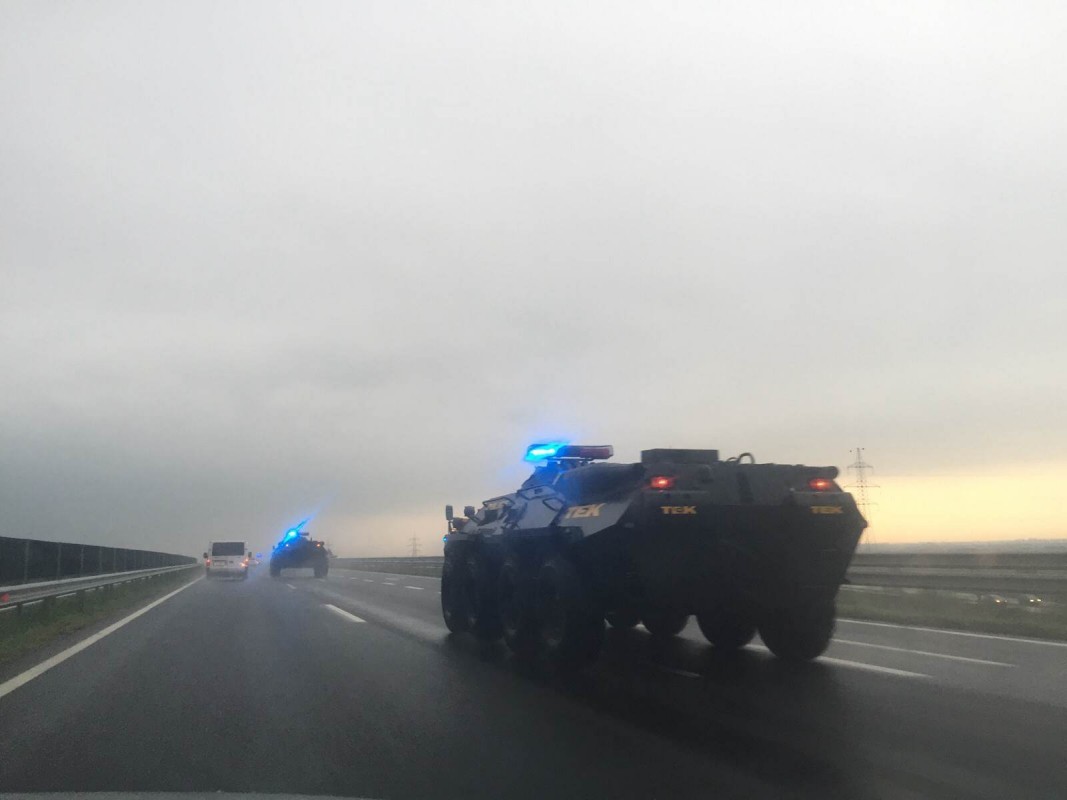 Archillect ID 392538