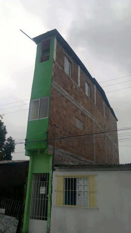 Archillect ID 392571