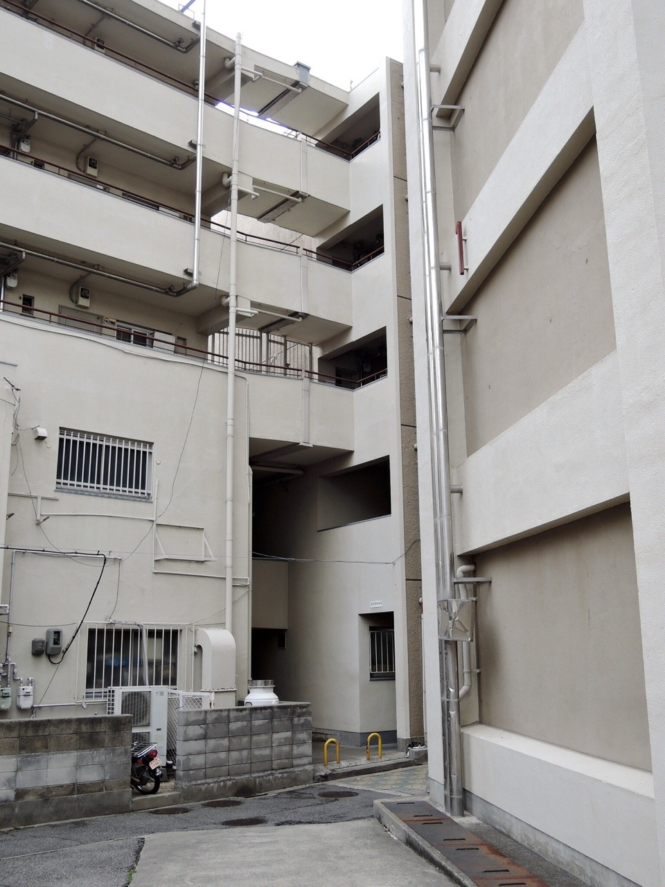 Archillect ID 392582