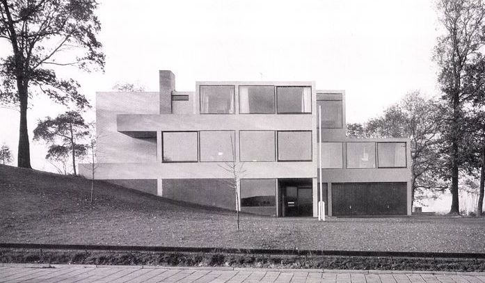 Archillect ID 392617