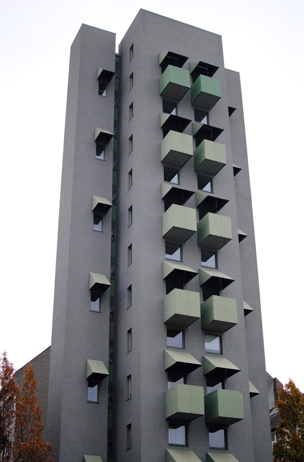 Archillect ID 392618