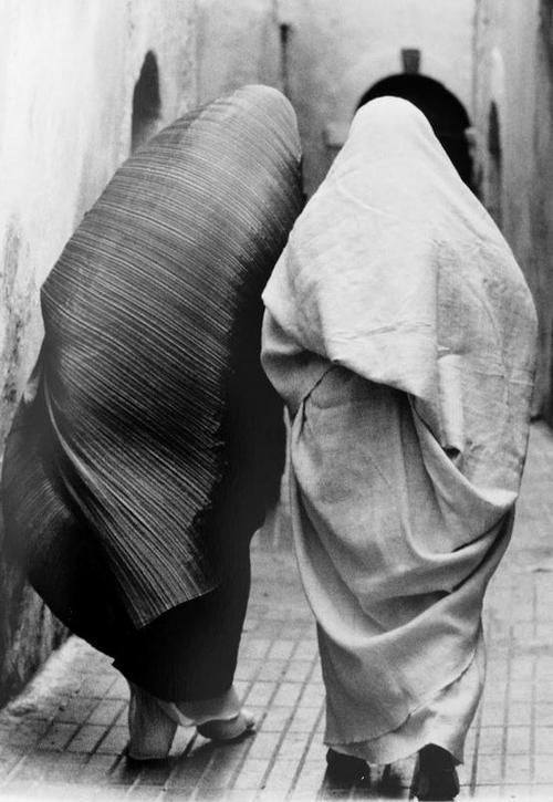 Archillect ID 392663