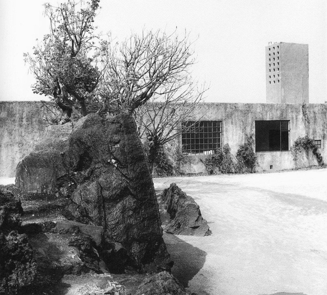 Archillect ID 392770