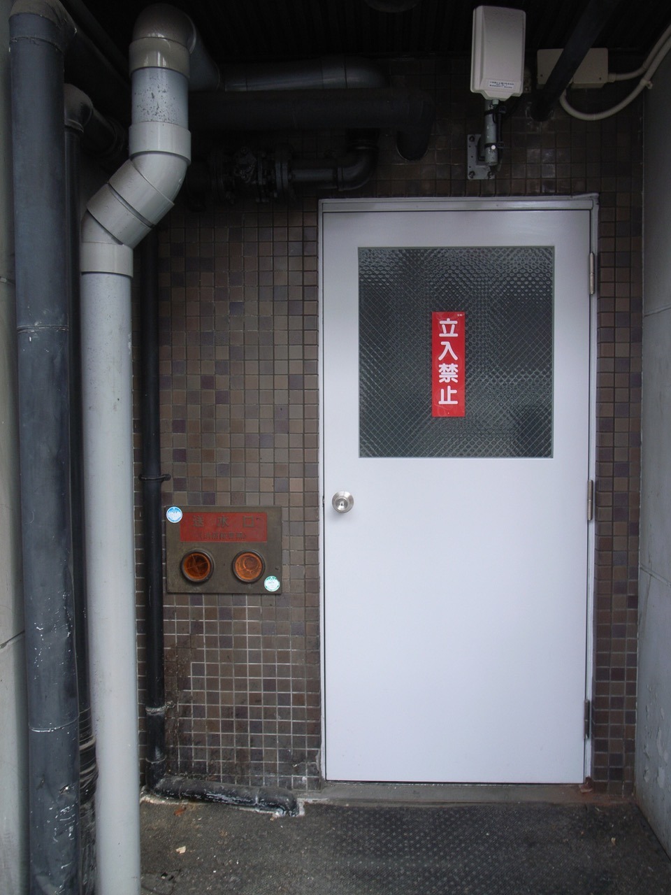 Archillect ID 392827