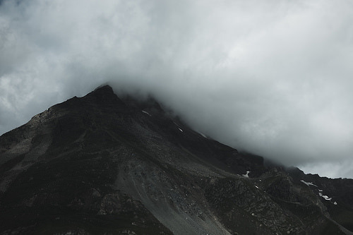 Archillect ID 392925