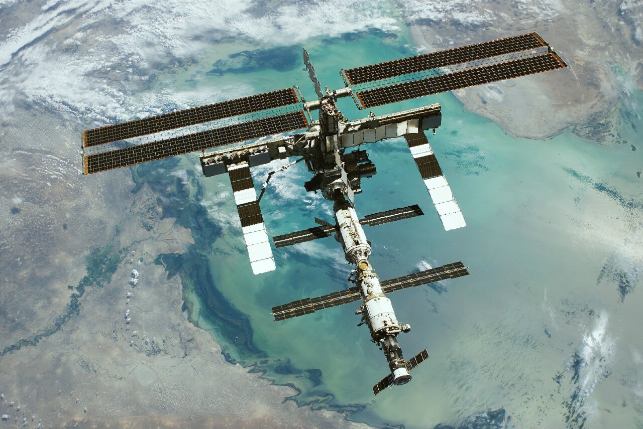 Archillect ID 393035