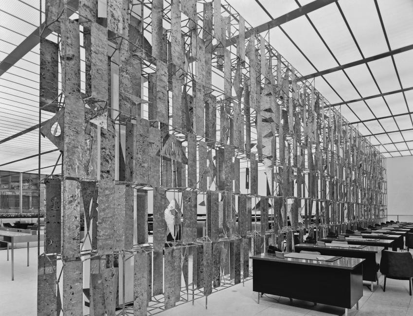 Archillect ID 393230