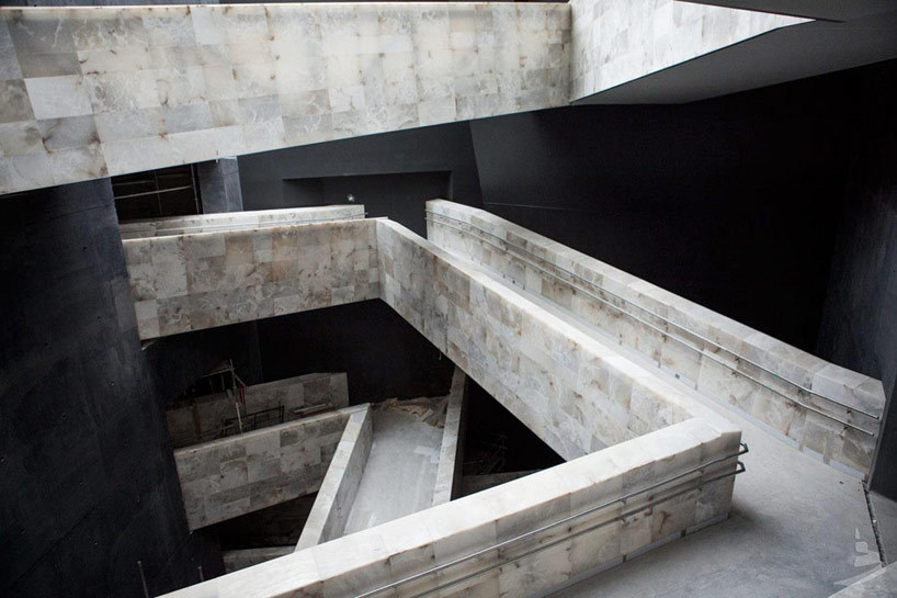 Archillect ID 393281